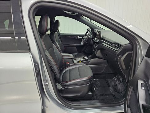 Used 2023 Ford Escape ST-Line Select AWD/4WD image 17