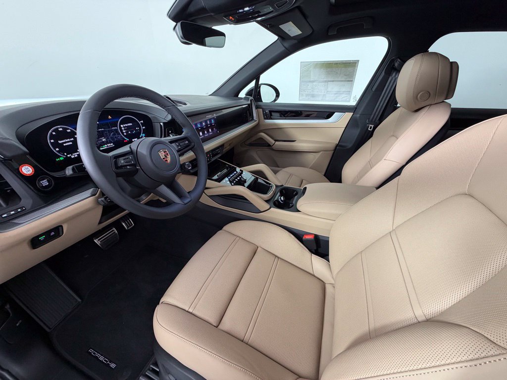 Used 2026 Porsche Cayenne S AWD/4WD image 4