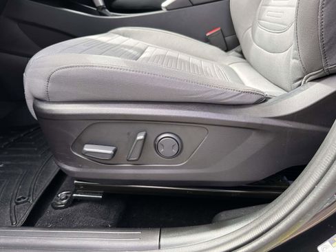 Used 2022 Hyundai Santa Cruz SEL image 11