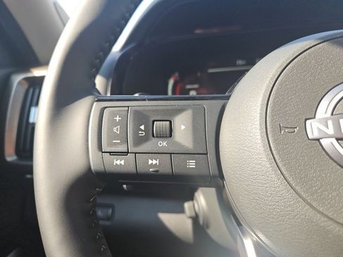 New 2025 Nissan Pathfinder Platinum image 33