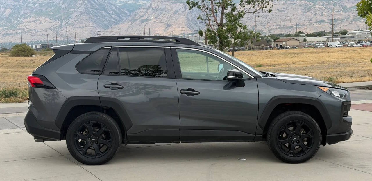 Used 2020 Toyota RAV4 TRD Off-Road AWD/4WD image 5