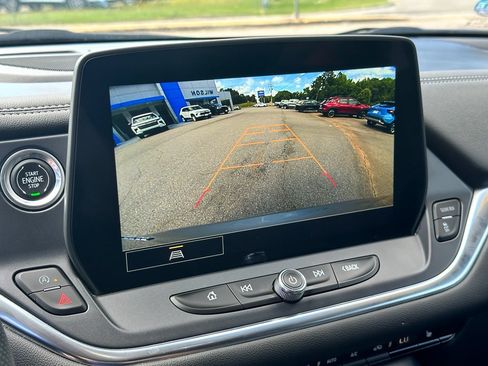 Used 2024 Chevrolet Blazer LT FWD image 18
