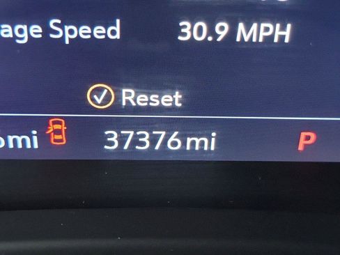 Used 2023 Buick Envision Essence w/ Sport Touring Package image 24