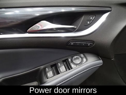 Used 2024 Buick Enclave Premium image 25