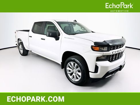 Used 2019 Chevrolet Silverado 1500 Custom w/ Custom Value Package AWD/4WD image 1