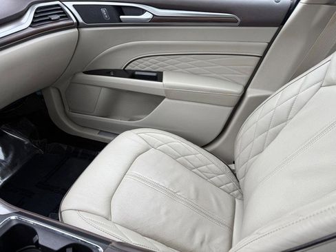 Used 2017 Ford Fusion Platinum image 24