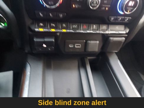 Certified 2021 Chevrolet Silverado 1500 High Country w/ Technology Package image 18