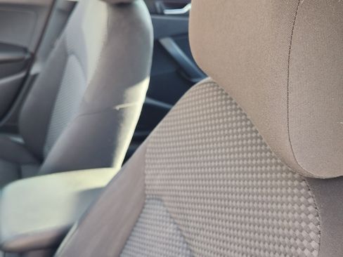 Used 2013 Volkswagen Passat 2.5 S image 15