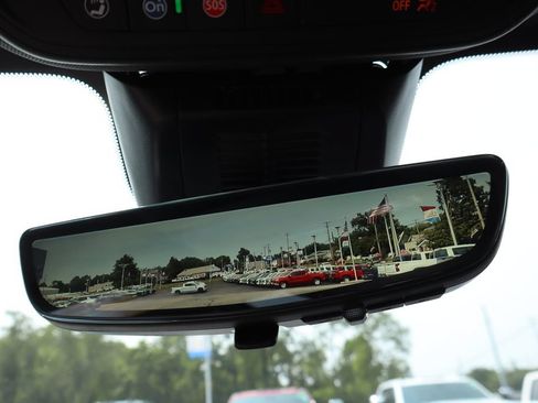 New 2027 Chevrolet Equinox LT w/ Convenience Package II FWD image 21