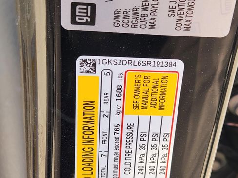 Used 2025 GMC Yukon Denali image 30