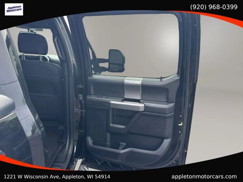 Used 2017 Ford F150 XLT w/ Equipment Group 302A Luxury AWD/4WD image 28