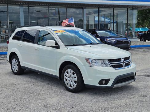Used 2019 Dodge Journey SE w/ Connectivity Group FWD image 10