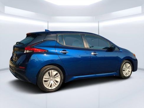 Used 2023 Nissan Leaf S image 3
