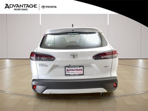 New 2026 Toyota Corolla Cross L image 6