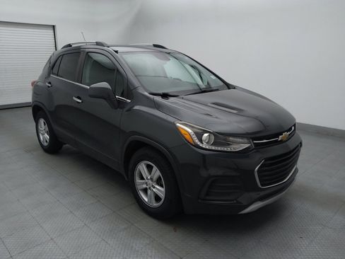 Used 2017 Chevrolet Trax LT w/ LT Convenience Package FWD image 13