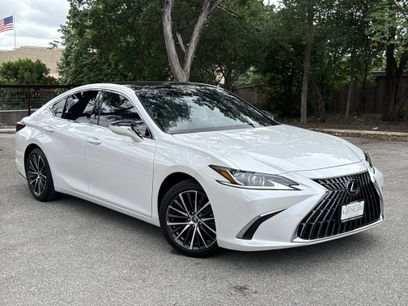 Used 2025 Lexus ES 350 w/ Premium Package