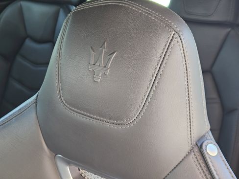 Used 2019 Maserati GranTurismo MC image 17