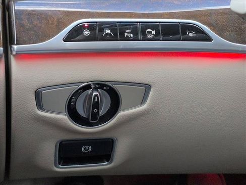 Used 2016 Mercedes-Benz S 550 4MATIC Sedan image 18