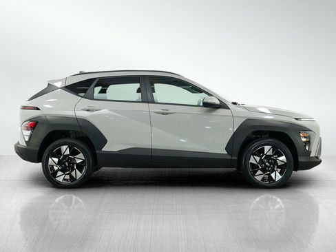 Used 2024 Hyundai Kona SEL w/ Convenience Package AWD/4WD image 6