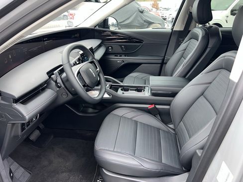 New 2026 Lincoln Nautilus Reserve w/ Jet Appearance Package image 9