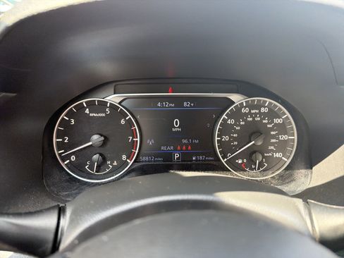 Used 2024 Nissan Altima 2.5 SV FWD image 21