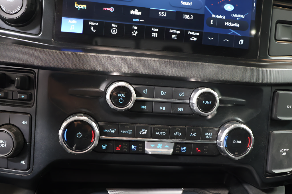 Used 2023 Ford F250 Platinum AWD/4WD image 6