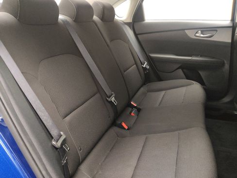 Used 2020 Kia Forte LXS FWD image 19