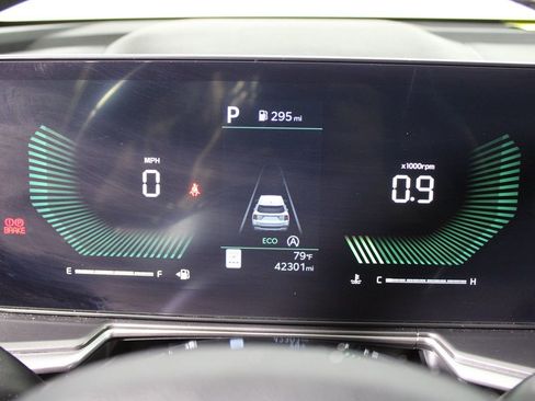 Used 2024 Kia Sorento S image 13