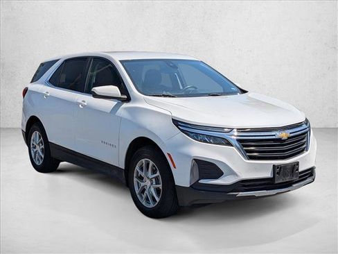 Used 2024 Chevrolet Equinox LT AWD/4WD image 3