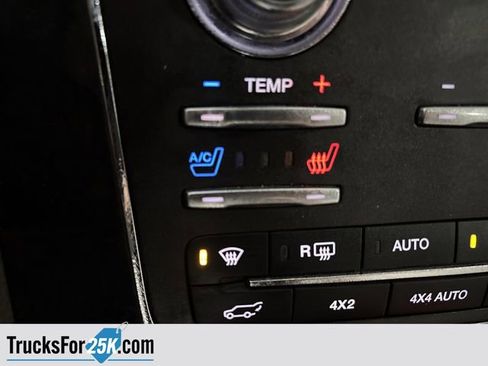 Used 2015 Lincoln Navigator 4WD image 8