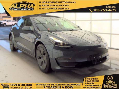 Used 2023 Tesla Model 3 Standard Range RWD image 1