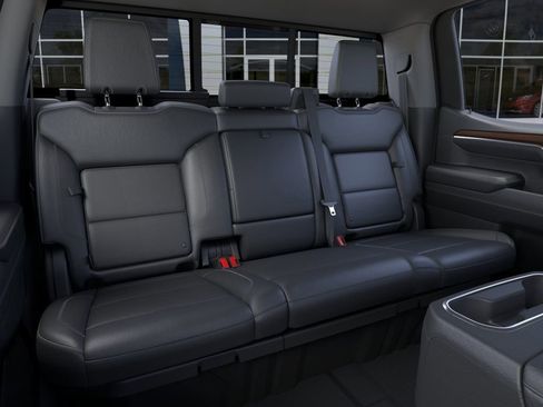 New 2026 GMC Sierra 1500 Denali w/ Technology Package AWD/4WD image 17