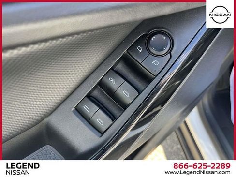 Used 2025 Chevrolet Equinox LT image 17