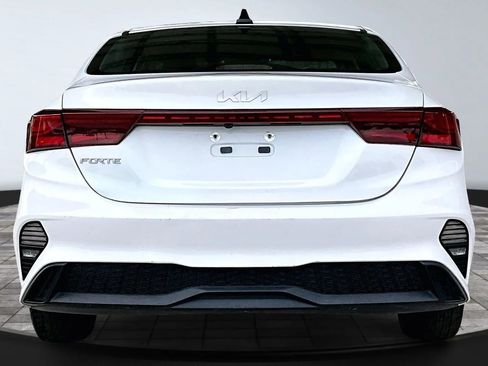 Used 2023 Kia Forte LXS image 5