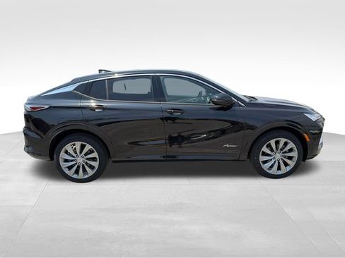 New 2026 Buick Envista Avenir FWD image 8