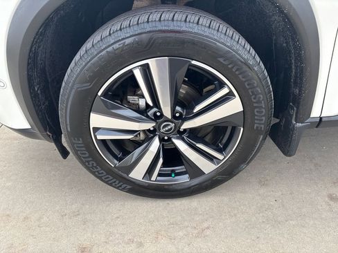 Used 2023 Nissan Rogue SL w/ SL Premium Package image 29