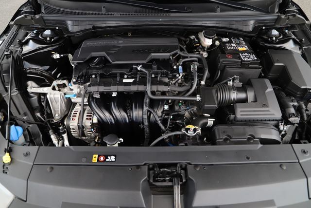 Used 2025 Kia K4 FWD image 3