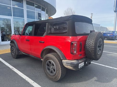 Used 2021 Ford Bronco Badlands image 3