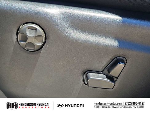 Used 2025 Dodge Durango GT AWD/4WD image 17