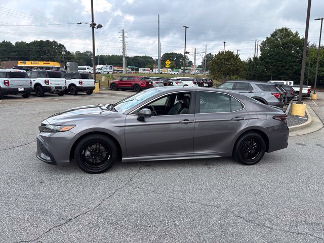 Used 2021 Toyota Camry SE FWD image 5