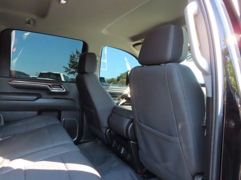 Used 2024 Chevrolet Silverado 3500 LT w/ Convenience Package AWD/4WD image 30
