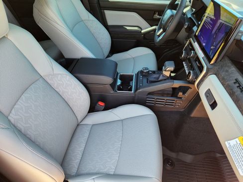 New 2026 Toyota Tacoma Limited AWD/4WD image 13