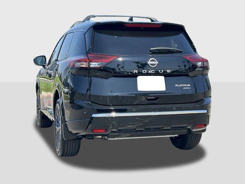 New 2026 Nissan Rogue Platinum image 3