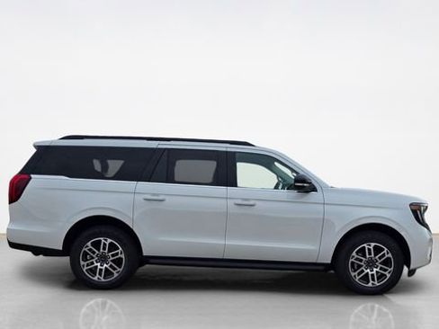 New 2026 Ford Expedition Max Active AWD/4WD image 2
