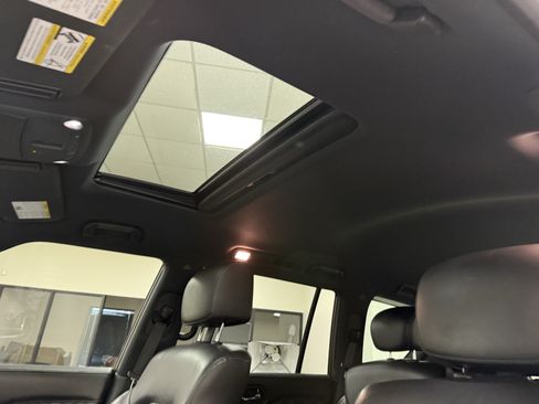 Used 2023 INFINITI QX80 Sensory w/ All-Season Package RWD image 14