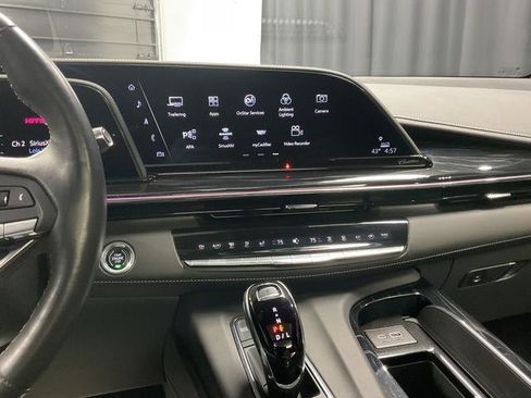 Used 2023 Cadillac Escalade Sport w/ LPO, ONYX Package image 25