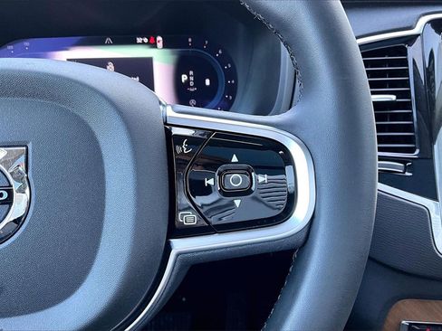 Certified 2024 Volvo XC90 B6 Plus w/ Protection Package Premier image 12