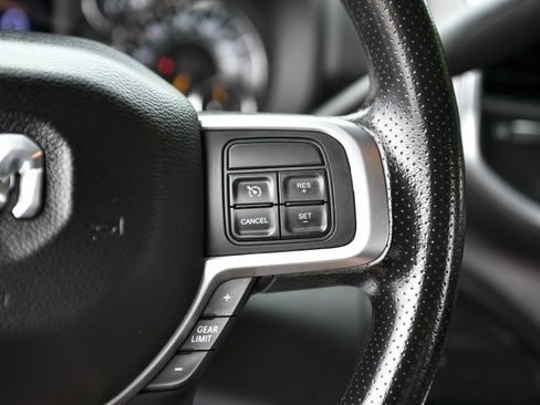 Used 2021 RAM 2500 Big Horn image 22