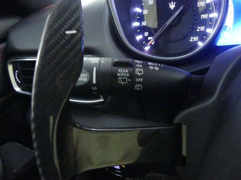 Used 2020 Maserati Levante GTS image 22