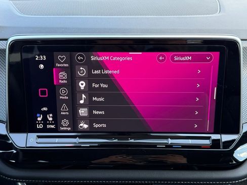 Used 2024 Volkswagen Atlas Cross Sport SEL Premium R-Line AWD/4WD image 14